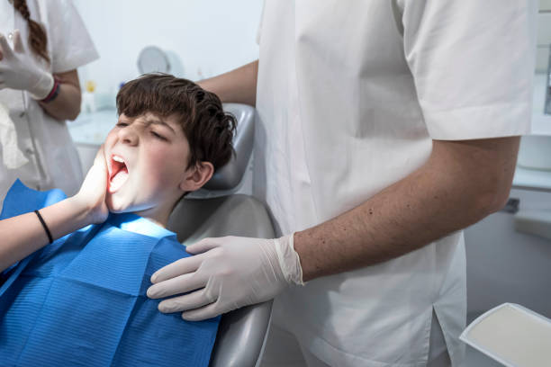 Best Emergency Tooth Extraction in Pine Mountain Clu, CA